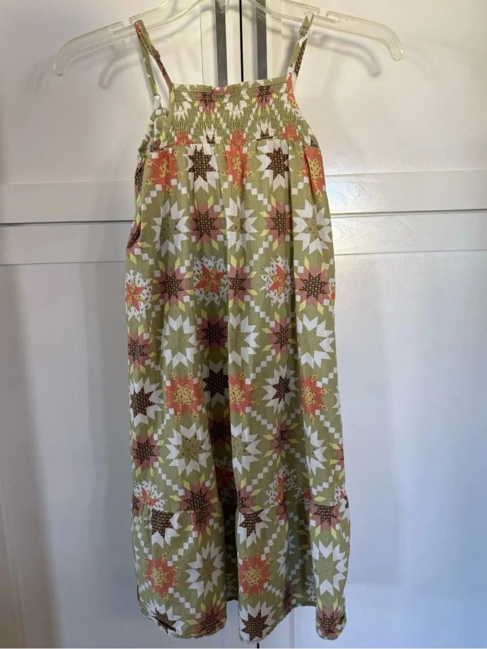 lot girls dress Size 7/8 Are 4